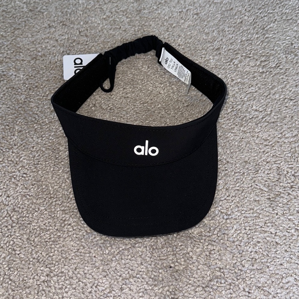 New Alo with tags Captivate Visor